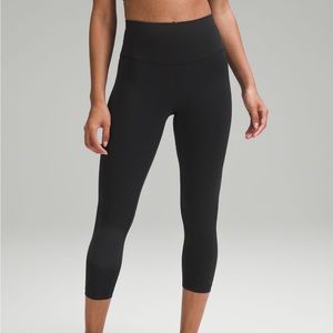 Lululemon Wunder Train High Rise Crop 23” - Size 4